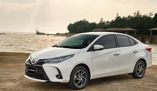 Rent a 4-seat car from Saigon to Mui Ne